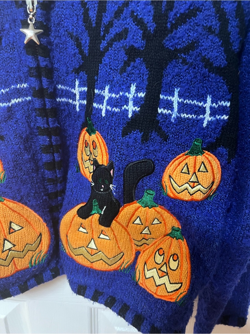 Vintage 90s Halloween Mandal Bay Cardigan - Picture 4 of 7